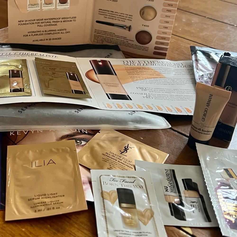 Deluxe Size Makeup Samples/Armani/Givenchy/Ilia/YveSaintLaurent/Kevyn Aucoin etc - Picture 2 of 10